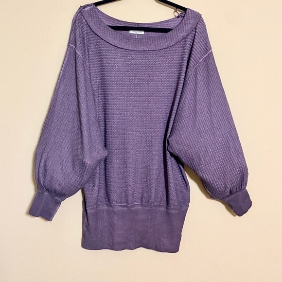 Lida Kate Purple Round Neck Banded Waist Top - Picture 1 of 4